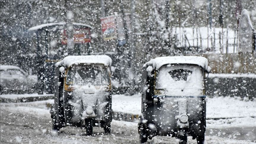 MeT forecasts showers, snow over north and central Kashmir tomorrow