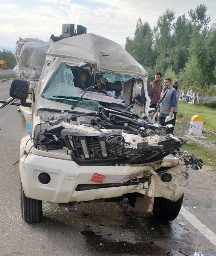 Man Dead, Another Injured in South Kashmir Road Accident